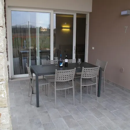 Tre Colline דירה *